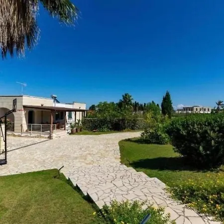 Villa Montalcini - - Rive Del Salento *