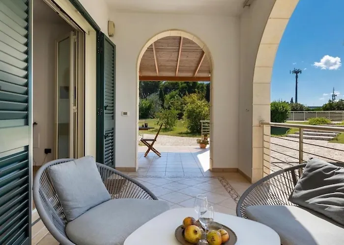 Montalcini By Rive Del Salento *